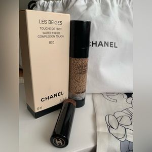 CHANEL LES BEIGES WATER-FRESH COMPLEXION TOUCH WITH BOX & BONUS